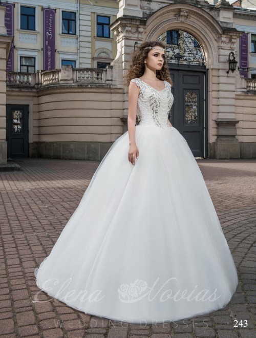 Floor-length wedding dress  model 243 243